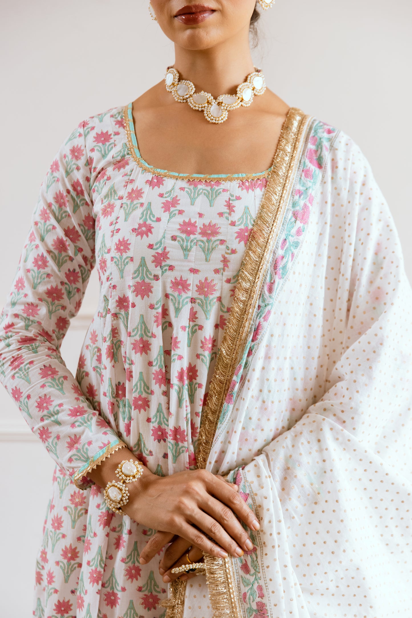 Ivory Floral - Sleeved