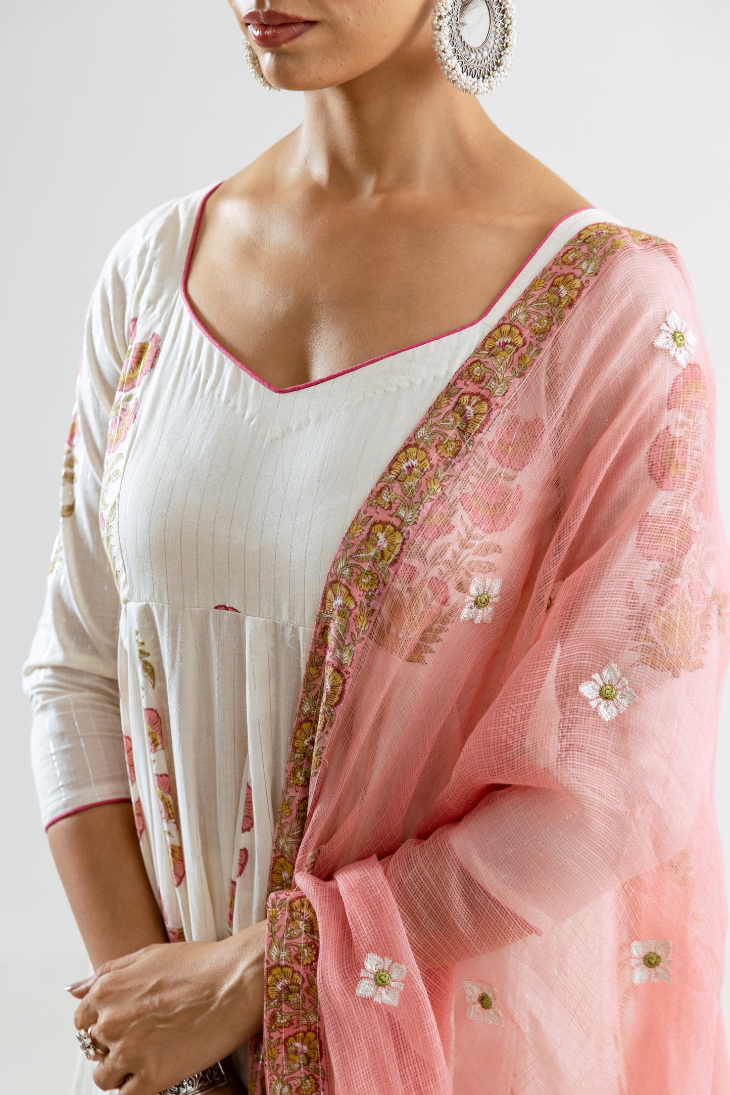 White X Pink Big Jaal - Sleeved